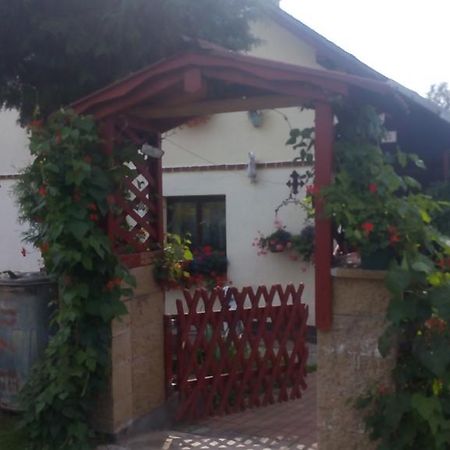 Jablonné v Podještědí U Tri Kocek酒店 外观 照片