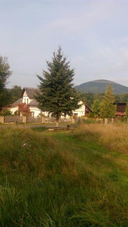 Jablonné v Podještědí U Tri Kocek酒店 外观 照片