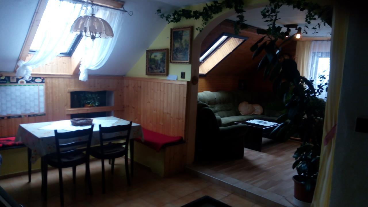 Jablonné v Podještědí U Tri Kocek酒店 外观 照片